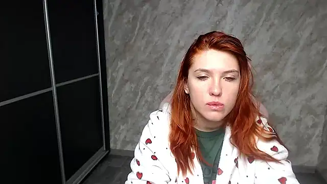 Reginasmilee online show from January 18, 2026, 2:15 am