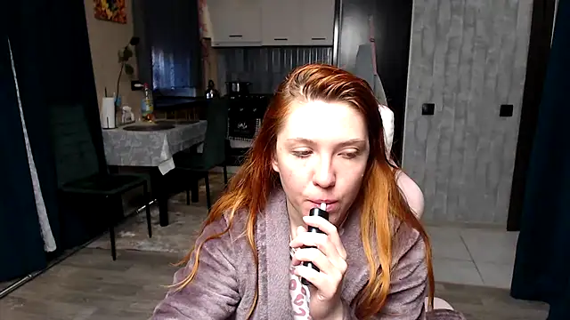 Snapshot of Reginasmilee chatting on April 27, 2026, 2:53 am Reginasmilee online show from April 27, 2026, 2:53 am