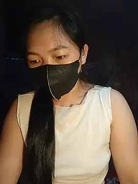 Snapshot of Hiha-nn chatting on July 13, 2026, 10:53 pm Hiha-nn online show from July 13, 2026, 10:53 pm