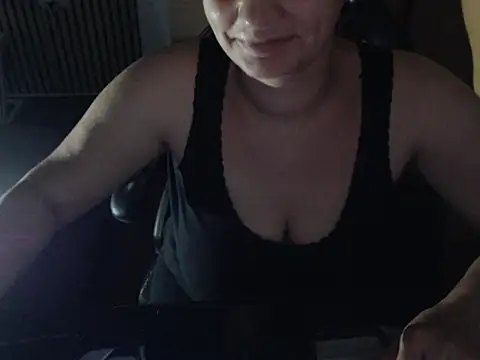 Snapshot of Alessiablue chatting on July 17, 2026, 10:07 pm Alessiablue online show from July 17, 2026, 10:07 pm