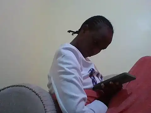 Snapshot of Savannah_Leex chatting on August 7, 2026, 10:21 am Savannah Leex online show from August 7, 2026, 10:21 am