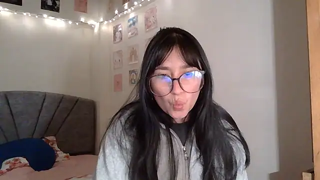Zui Luh online show from July 14, 2026, 4:17 am