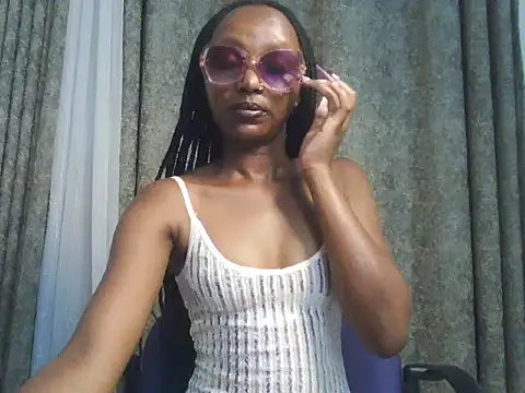 Snapshot of Cherrysexxi chatting on August 9, 2026, 3:23 am Cherrysexxi online show from August 9, 2026, 3:23 am