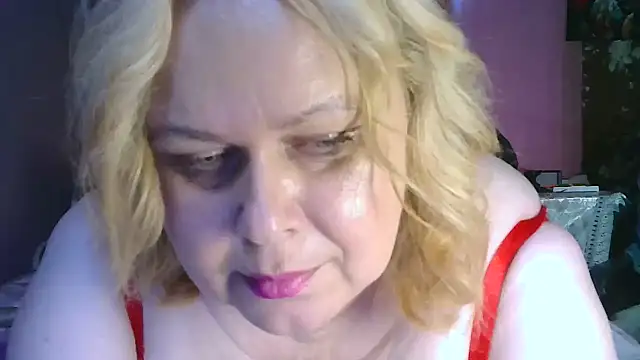Snapshot of Roksolana5398 chatting on July 7, 2026, 1:47 pm Roksolana5398 online show from July 7, 2026, 1:47 pm
