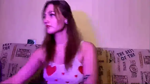 Snapshot of LiniaMachin chatting on July 15, 2026, 6:37 pm LiniaMachin online show from July 15, 2026, 6:37 pm