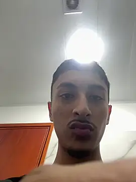 Snapshot of Stockholm_Love chatting on June 27, 2026, 2:50 am Stockholm Love online show from June 27, 2026, 2:50 am