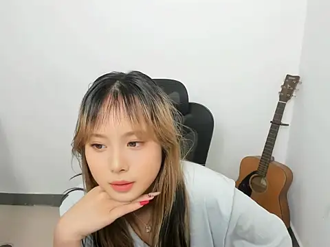 Snapshot of qiqi_888 chatting on July 7, 2026, 12:09 pm qiqi 888 online show from July 7, 2026, 12:09 pm
