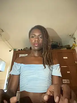 Snapshot of brookebritain chatting on July 13, 2026, 7:40 am brookebritain online show from July 13, 2026, 7:40 am