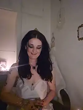 Snapshot of bloom-violetmoon chatting on June 28, 2026, 11:16 am bloom-violetmoon online show from June 28, 2026, 11:16 am