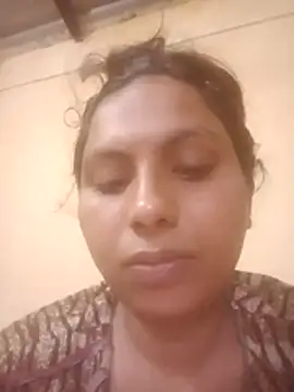 Snapshot of Gayatrthakur00000 chatting on July 1, 2026, 10:15 am Gayatrthakur00000 online show from July 1, 2026, 10:15 am