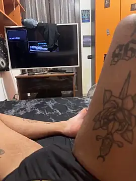 drew98  online show from June 30, 2026, 2:00 am