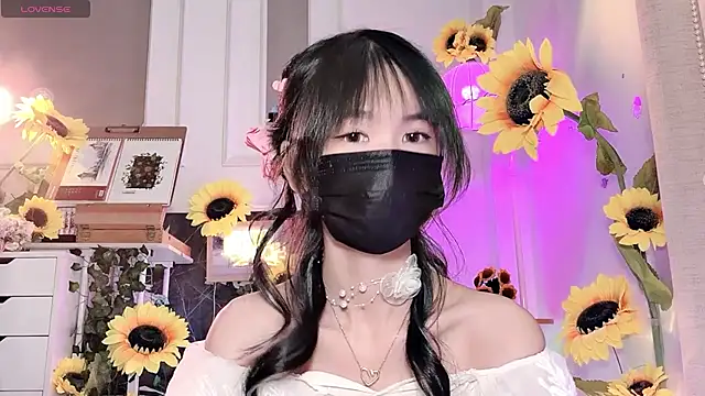 Snapshot of Your-Sunshinee chatting on July 9, 2026, 4:46 am Your-Sunshinee online show from July 9, 2026, 4:46 am