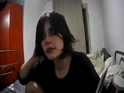 Snapshot of UwUwik chatting on July 1, 2026, 1:28 am UwUwik online show from July 1, 2026, 1:28 am