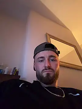 Snapshot of HelloFrankieboy chatting on July 10, 2026, 8:53 pm HelloFrankieboy online show from July 10, 2026, 8:53 pm