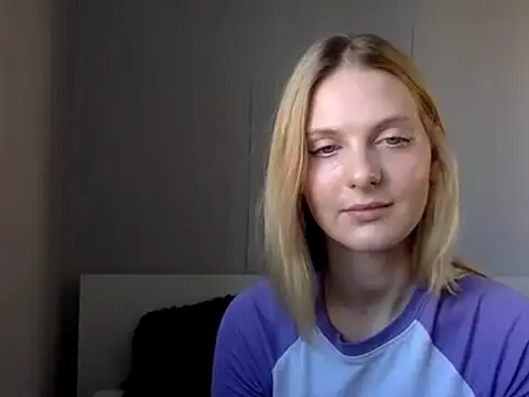 CassieHeart online show from July 14, 2026, 12:44 pm