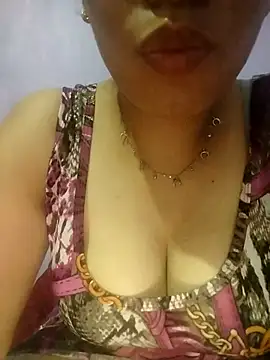 YourSchika online show from July 8, 2026, 7:47 pm