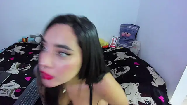 Snapshot of AlessiaBlakee_ chatting on July 15, 2026, 2:51 am AlessiaBlakee online show from July 15, 2026, 2:51 am