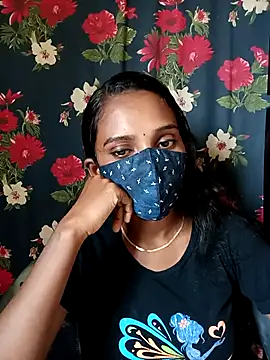 Snapshot of Tamil_Soloqueen_001 chatting on July 7, 2026, 6:05 am Tamil Soloqueen 001 online show from July 7, 2026, 6:05 am