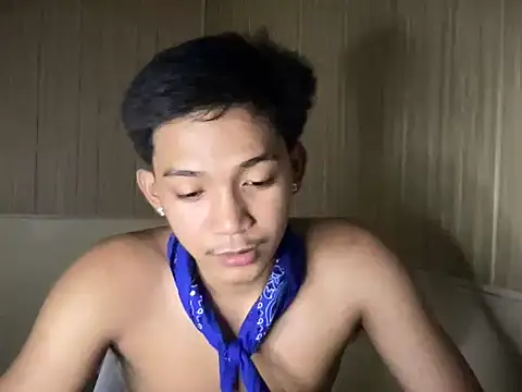 Snapshot of YourcumBoy77 chatting on July 9, 2026, 1:21 pm YourcumBoy77 online show from July 9, 2026, 1:21 pm