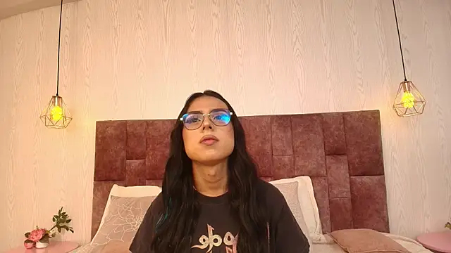 Snapshot of SamanthaFairyy chatting on July 6, 2026, 12:45 pm SamanthaFairyy online show from July 6, 2026, 12:45 pm