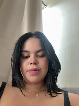 Snapshot of AliceStarshine chatting on April 19, 2026, 4:41 pm AliceStarshine online show from April 19, 2026, 4:41 pm