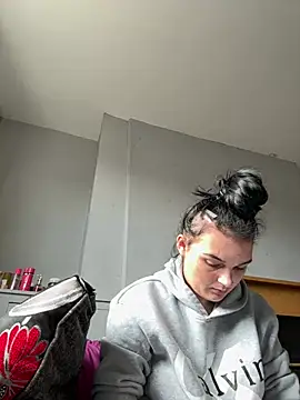 sweetpippa  online show from July 22, 2026, 1:46 pm