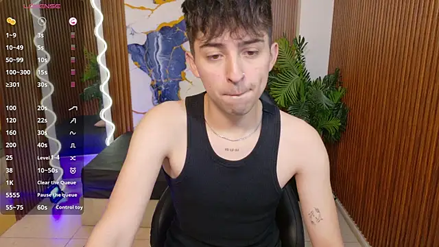 Snapshot of zane_tay chatting on July 5, 2026, 2:46 pm zane tay online show from July 5, 2026, 2:46 pm