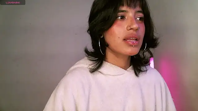 Snapshot of Celeste_lumi chatting on July 15, 2026, 10:22 am Celeste lumi online show from July 15, 2026, 10:22 am