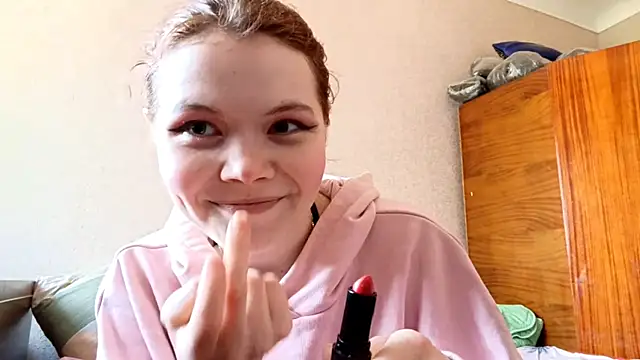 Snapshot of Angelina_Polina chatting on July 8, 2026, 6:14 am Angelina Polina online show from July 8, 2026, 6:14 am
