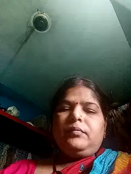 Snapshot of hot_bhabi1 chatting on July 8, 2026, 6:14 am hot bhabi1 online show from July 8, 2026, 6:14 am