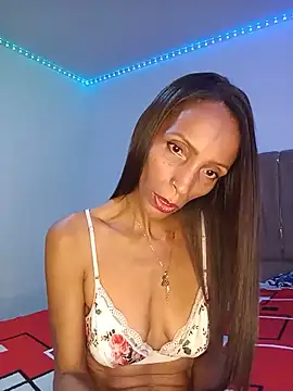 NicoleBenoit online show from July 9, 2026, 4:06 pm