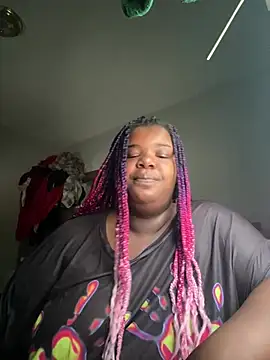 Snapshot of QueenTease420 chatting on July 17, 2026, 12:35 pm QueenTease420 online show from July 17, 2026, 12:35 pm