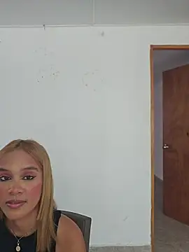 Snapshot of Isabella_Fonttana chatting on July 9, 2026, 2:05 pm Isabella Fonttana online show from July 9, 2026, 2:05 pm
