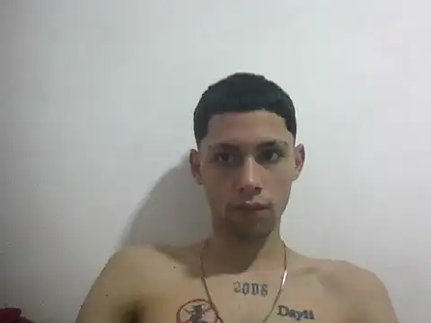 Jhoan0717 online show from July 7, 2026, 8:12 pm