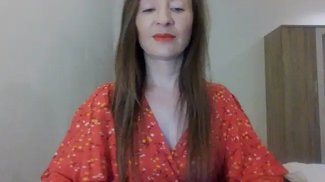 Snapshot of Sweet_Poeme chatting on July 16, 2026, 1:52 pm Sweet Poeme online show from July 16, 2026, 1:52 pm