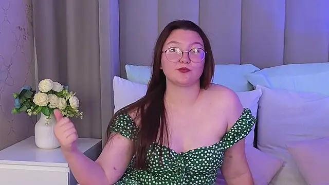 Snapshot of SophiaaBelle chatting on July 8, 2026, 10:16 am SophiaaBelle online show from July 8, 2026, 10:16 am