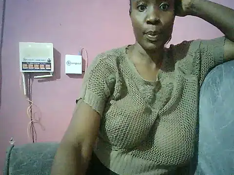 aliciacake5 online show from July 15, 2026, 6:26 pm
