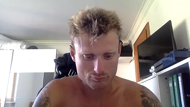 Snapshot of Nakedendurance1994 chatting on July 10, 2026, 3:23 pm Nakedendurance1994 online show from July 10, 2026, 3:23 pm