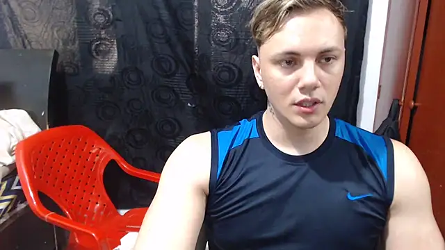 Snapshot of kike_energy chatting on March 14, 2025, 8:06 pm kike energy online show from March 14, 2025, 8:06 pm