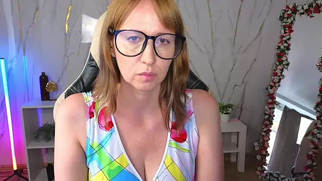 Snapshot of Elizabeth_Grace chatting on July 13, 2026, 8:24 am Elizabeth Grace online show from July 13, 2026, 8:24 am