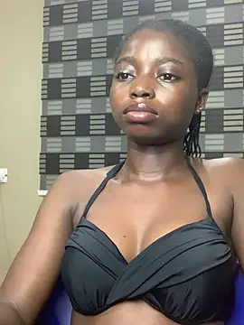 petiteebonyxx online show from July 15, 2026, 8:16 pm