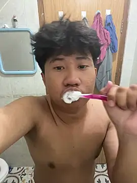 Snapshot of abyangusuy chatting on July 21, 2026, 6:04 am abyangusuy online show from July 21, 2026, 6:04 am