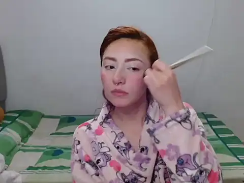 Snapshot of iris__ares_ chatting on July 23, 2026, 5:05 am iris ares online show from July 23, 2026, 5:05 am