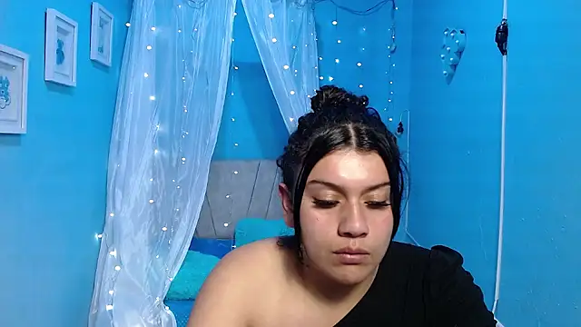 Snapshot of Solveig_roisin chatting on July 14, 2026, 1:50 pm Solveig roisin online show from July 14, 2026, 1:50 pm