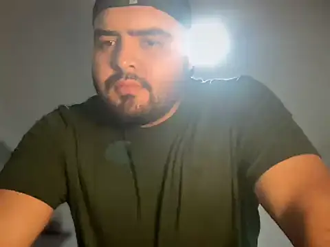 alejon08  online show from July 13, 2026, 5:40 am