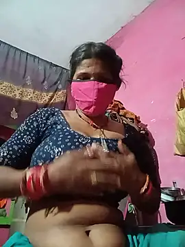 Snapshot of Sundarr_kanyaa chatting on July 17, 2026, 4:04 pm Sundarr kanyaa online show from July 17, 2026, 4:04 pm