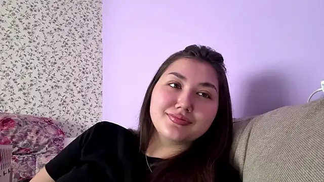 Snapshot of MinaVibe chatting on July 20, 2026, 8:43 am MinaVibe online show from July 20, 2026, 8:43 am