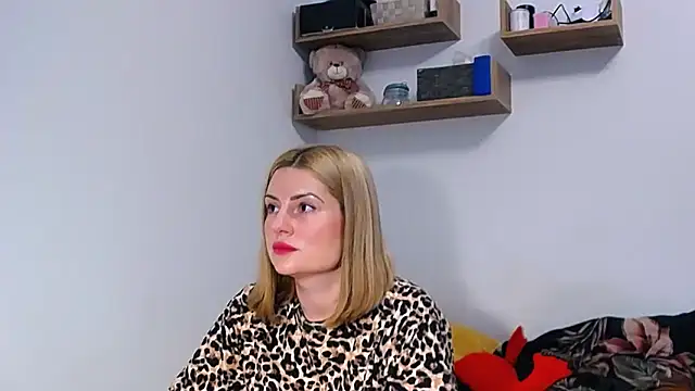 Snapshot of alisenties chatting on October 8, 2025, 2:29 pm alisenties online show from October 8, 2025, 2:29 pm