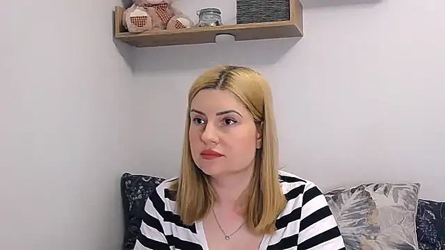 alisenties online show from May 14, 2026, 2:25 pm