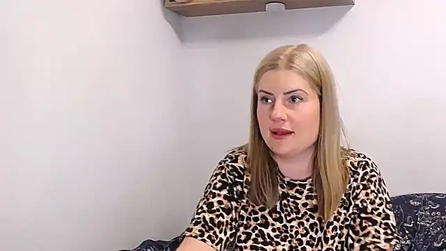 alisenties online show from July 6, 2026, 2:46 pm